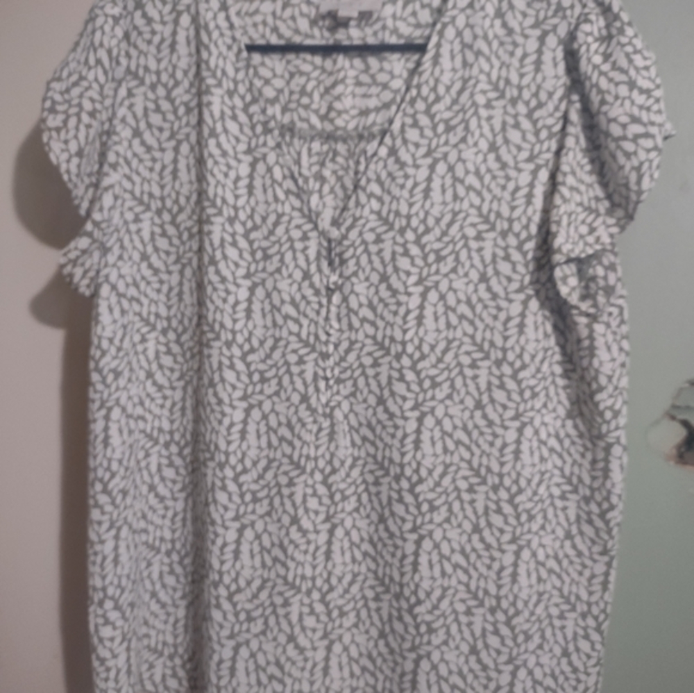 Ann‎ Taylor Loft outlet size medium blouse